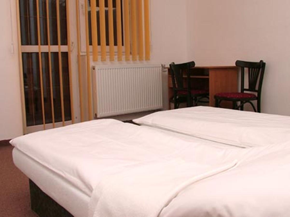Motel Pod Stromisom Vlachovo Екстериор снимка